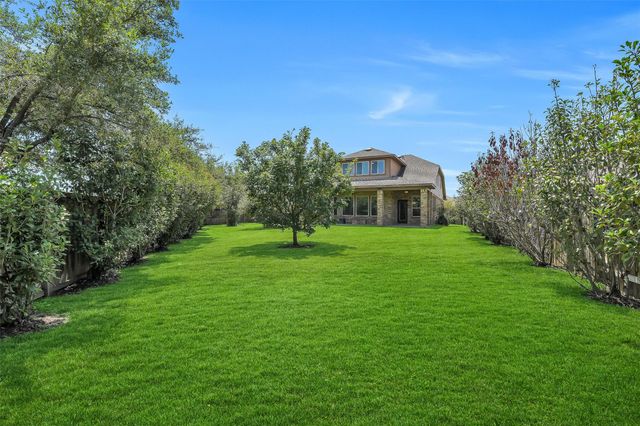 100 Castlegate Lane, Houston, TX 77065