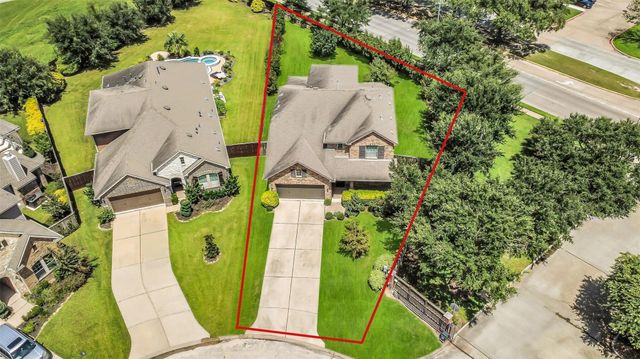 100 Castlegate Lane, Houston, TX 77065