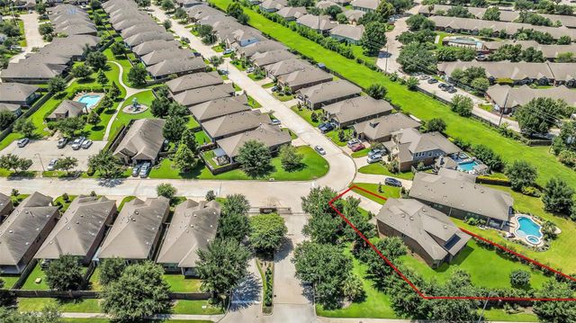 100 Castlegate Lane, Houston, TX 77065