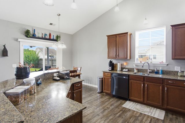 1037 Bridlewood Farms, Ridgeville, SC 29472