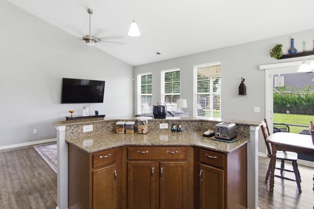 1037 Bridlewood Farms, Ridgeville, SC 29472
