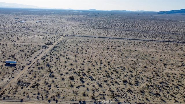 1 Auburn, Adelanto, CA 92301