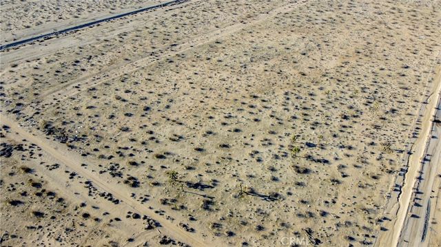 1 Auburn, Adelanto, CA 92301