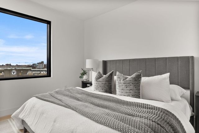 33 A St. 501, Boston, MA 02127