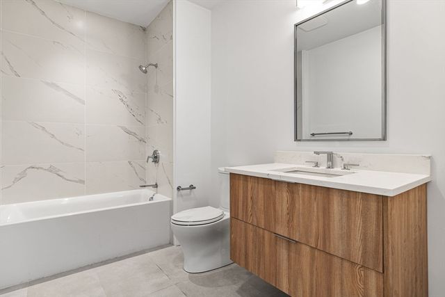 33 A St. 501, Boston, MA 02127