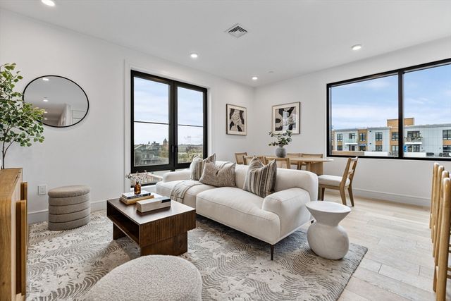 33 A St. 501, Boston, MA 02127