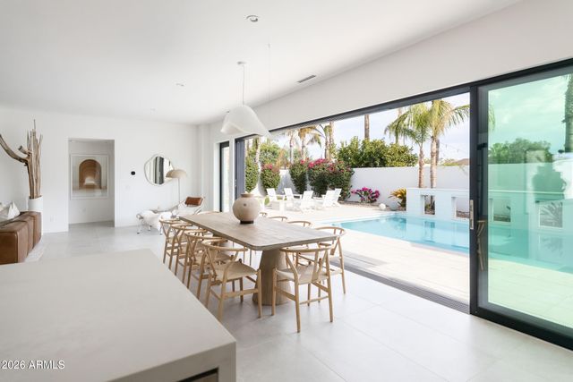 6511 E DREYFUS Avenue, Scottsdale, AZ 85254