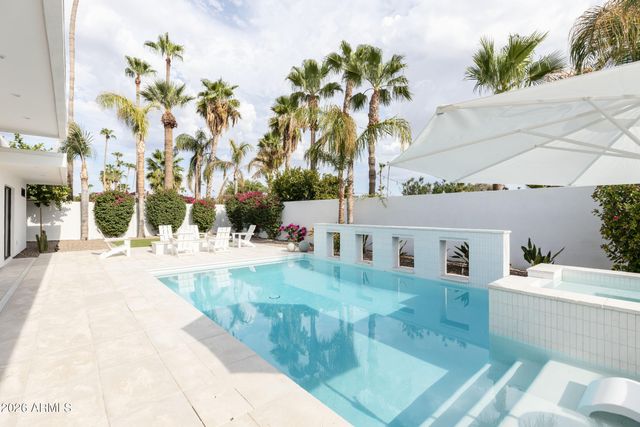 6511 E DREYFUS Avenue, Scottsdale, AZ 85254