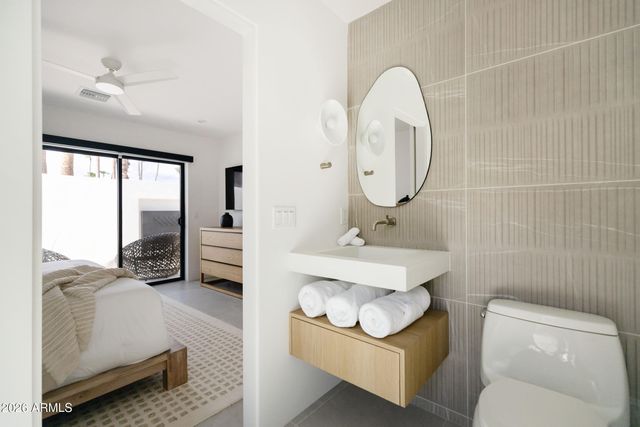 6511 E DREYFUS Avenue, Scottsdale, AZ 85254