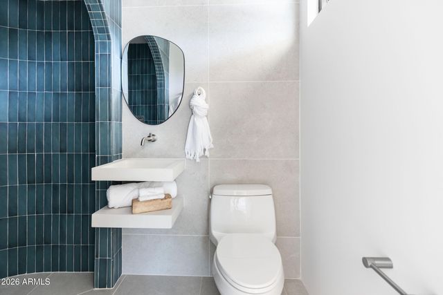 6511 E DREYFUS Avenue, Scottsdale, AZ 85254