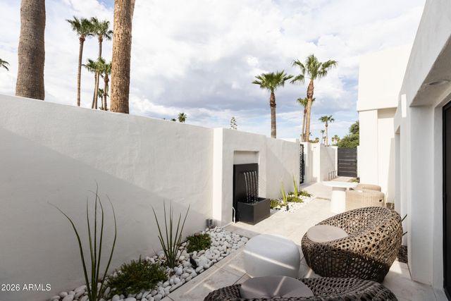 6511 E DREYFUS Avenue, Scottsdale, AZ 85254