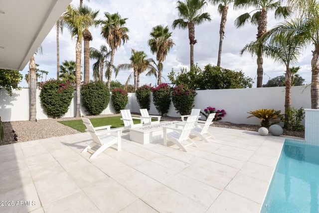 6511 E DREYFUS Avenue, Scottsdale, AZ 85254