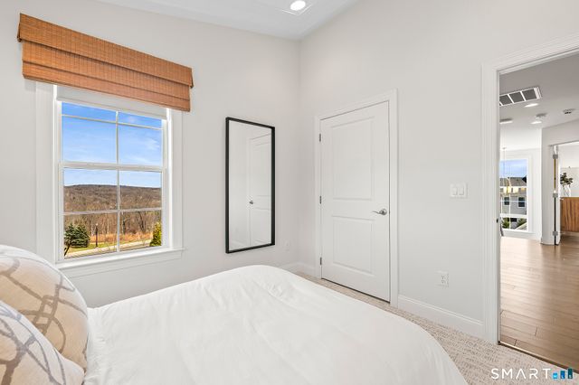 1 Brentwood Circle 1, Danbury, CT 06810