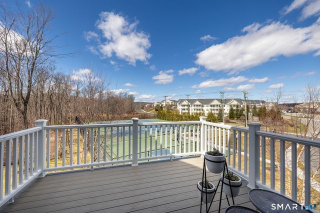 1 Brentwood Circle 1, Danbury, CT 06810