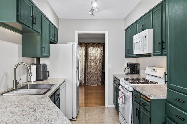 12113 Drake Street NW, Coon Rapids, MN 55448