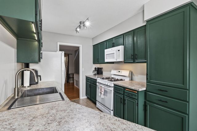 12113 Drake Street NW, Coon Rapids, MN 55448