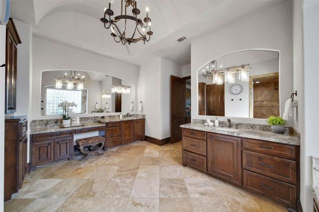 852 Eagle Pointe, Montgomery, TX 77316