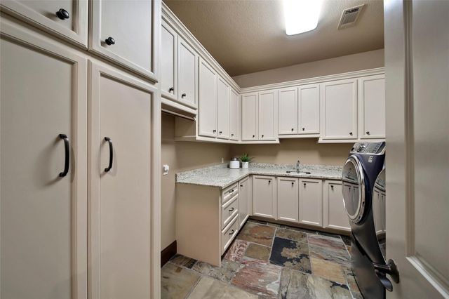 852 Eagle Pointe, Montgomery, TX 77316