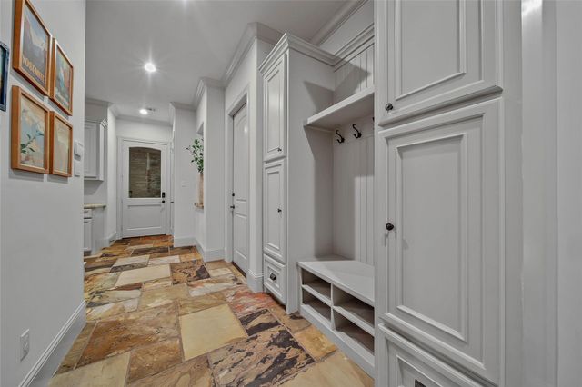 852 Eagle Pointe, Montgomery, TX 77316