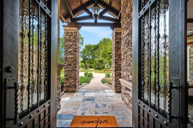 852 Eagle Pointe, Montgomery, TX 77316