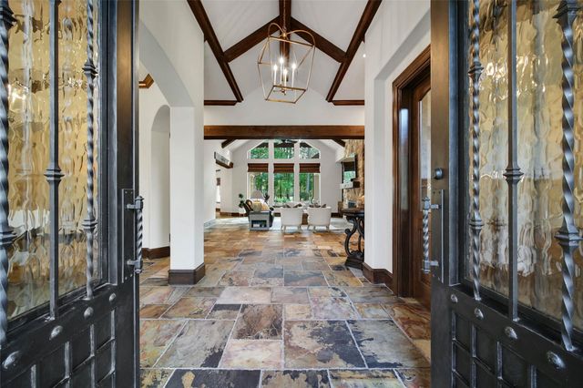 852 Eagle Pointe, Montgomery, TX 77316