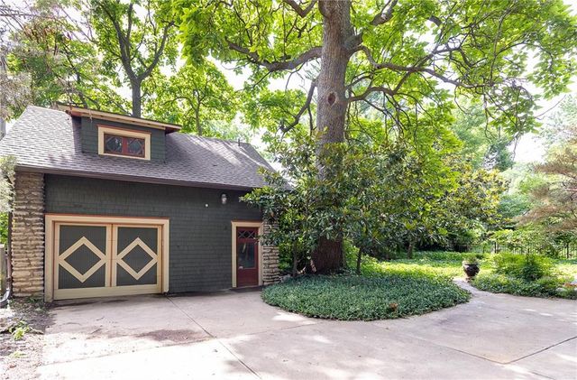 3640 Campbell Street, Kansas City, MO 64109