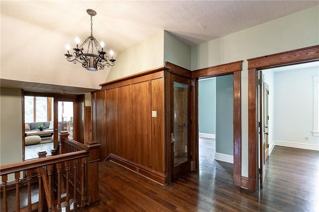 3640 Campbell Street, Kansas City, MO 64109