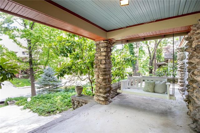 3640 Campbell Street, Kansas City, MO 64109