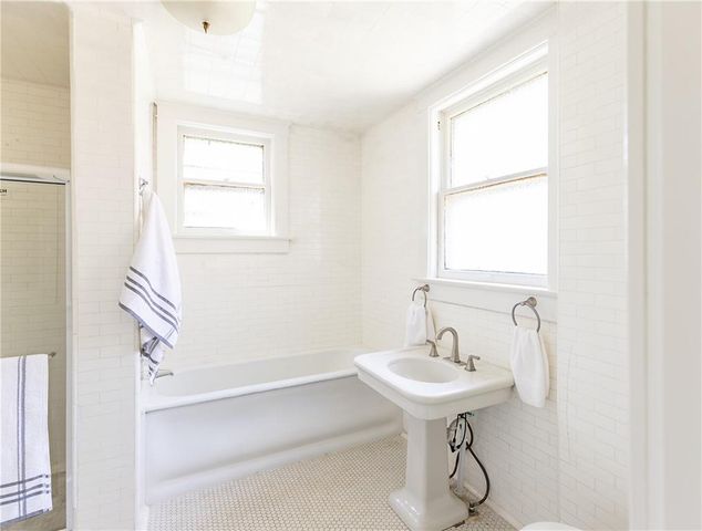 3640 Campbell Street, Kansas City, MO 64109