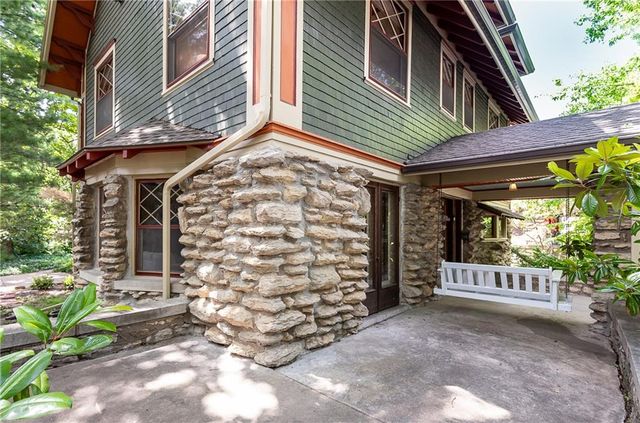 3640 Campbell Street, Kansas City, MO 64109