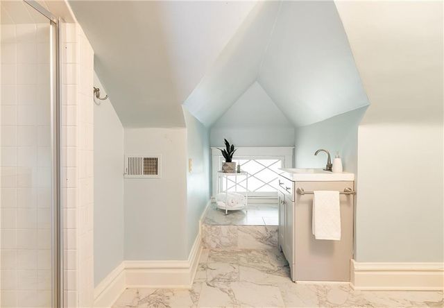 3640 Campbell Street, Kansas City, MO 64109