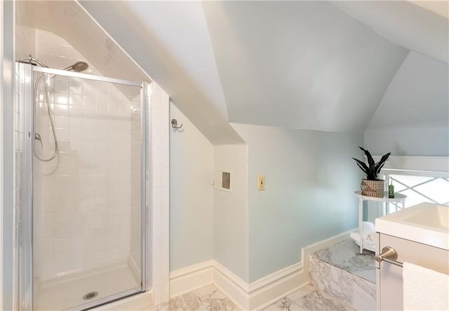 3640 Campbell Street, Kansas City, MO 64109