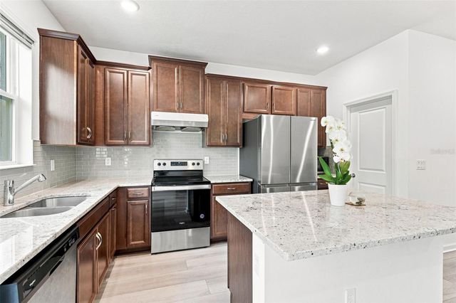 932 SPRING PALMS LOOP, Orlando, FL 32828