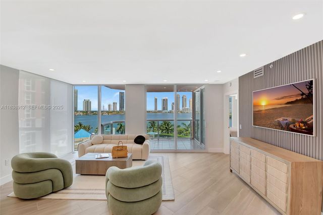 3370 Hidden Bay Drive 812, Aventura, FL 33180