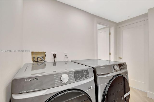 3370 Hidden Bay Drive 812, Aventura, FL 33180