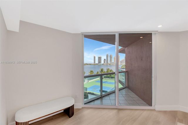 3370 Hidden Bay Drive 812, Aventura, FL 33180