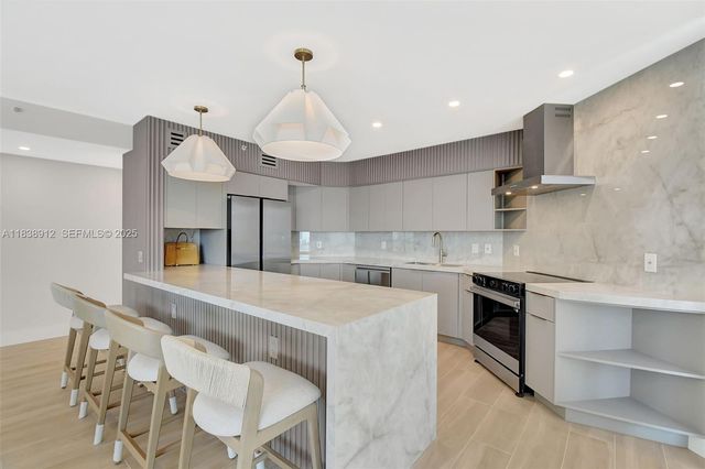 3370 Hidden Bay Drive 812, Aventura, FL 33180