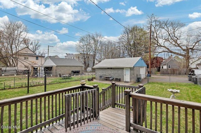 481 7th Avenue, Troy, NY 12182