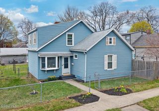 481 7th Avenue, Troy, NY 12182