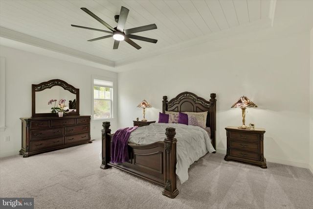 1033 LITITZ BEND DR, Lititz, PA 17543