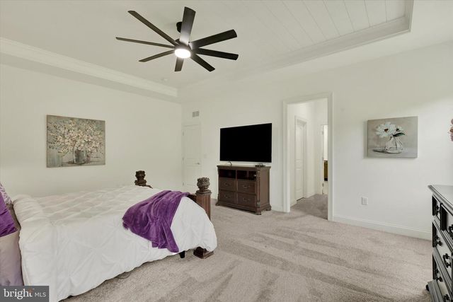 1033 LITITZ BEND DR, Lititz, PA 17543