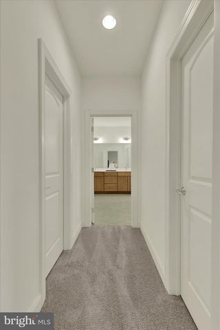 1033 LITITZ BEND DR, Lititz, PA 17543