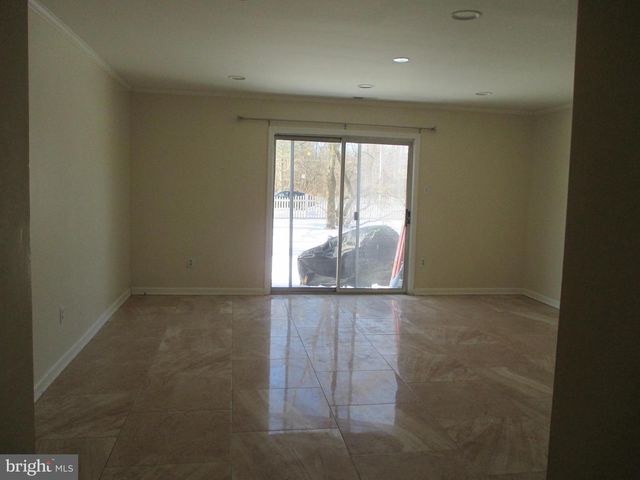 14 CHATHAM CT, Hightstown, NJ 08520