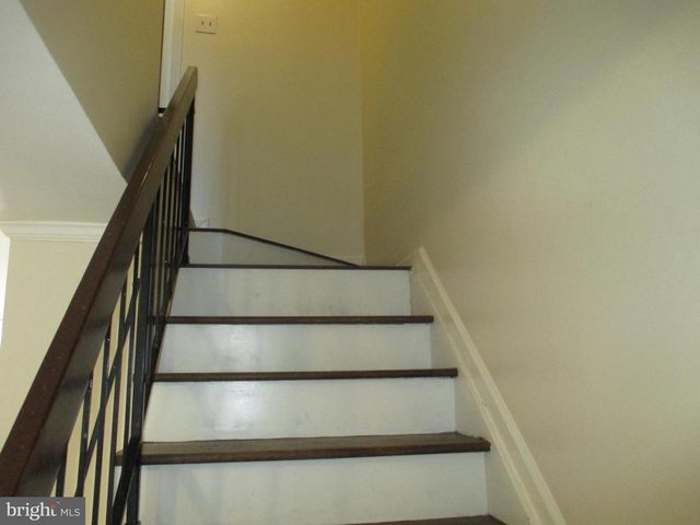 14 CHATHAM CT, Hightstown, NJ 08520