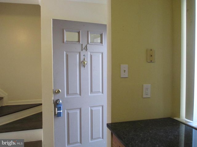 14 CHATHAM CT, Hightstown, NJ 08520