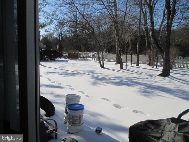 14 CHATHAM CT, Hightstown, NJ 08520