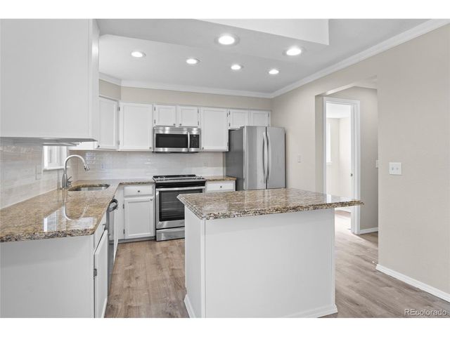 18575 E Saratoga Pl, Aurora, CO 80015