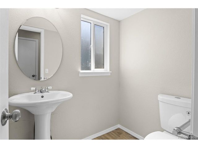 18575 E Saratoga Pl, Aurora, CO 80015