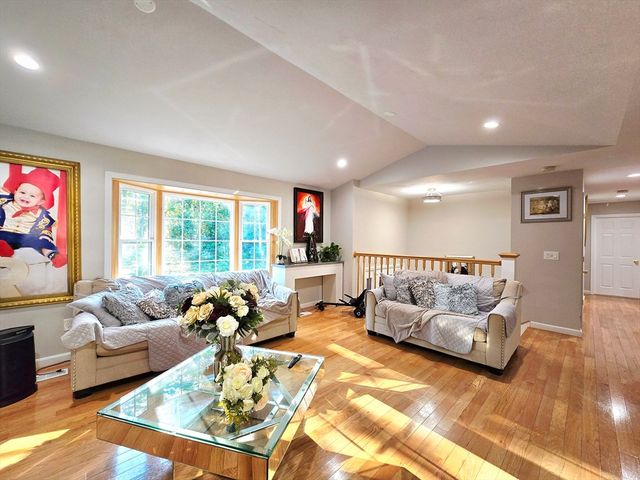 457 Granite St, Worcester, MA 01607