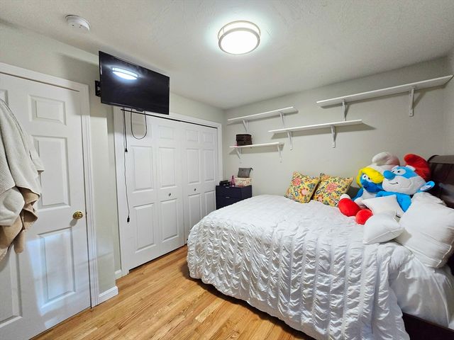 457 Granite St, Worcester, MA 01607